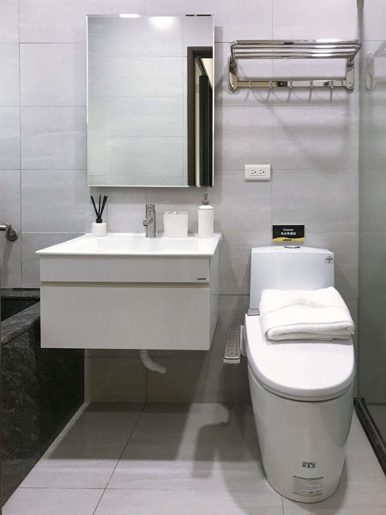 山豐海富的衛浴設備採用Caesar凱撒衛浴，衛浴造瓷的翹楚，高品質有目共睹