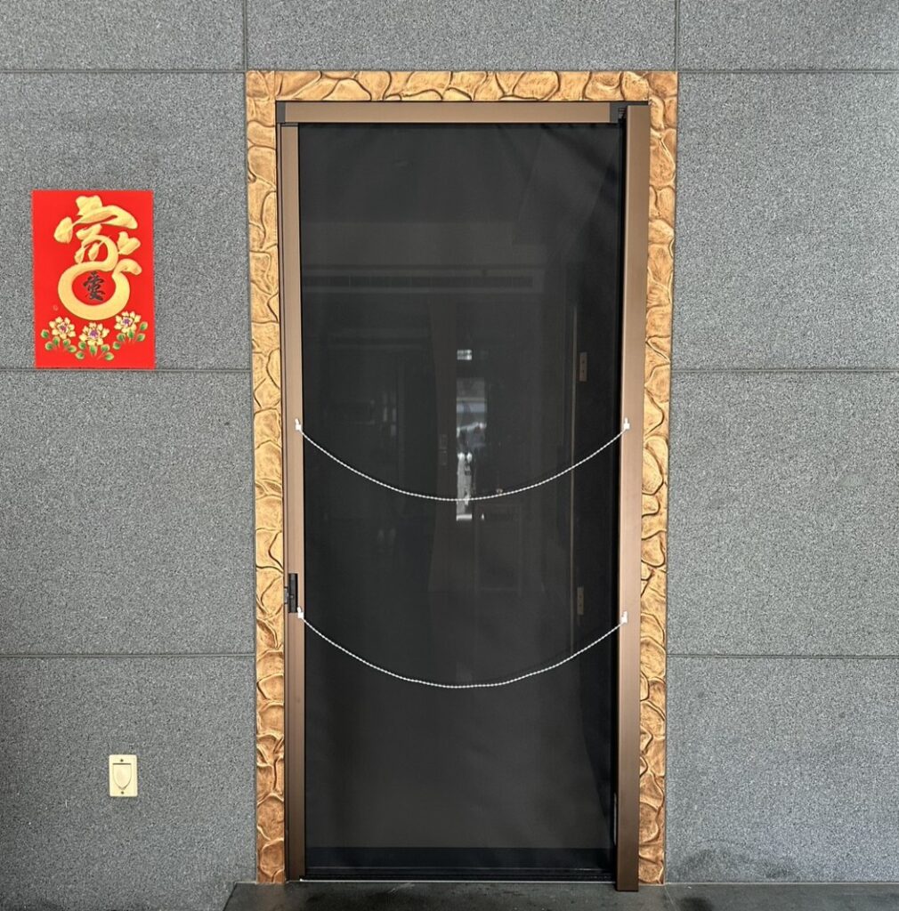 隱形紗門